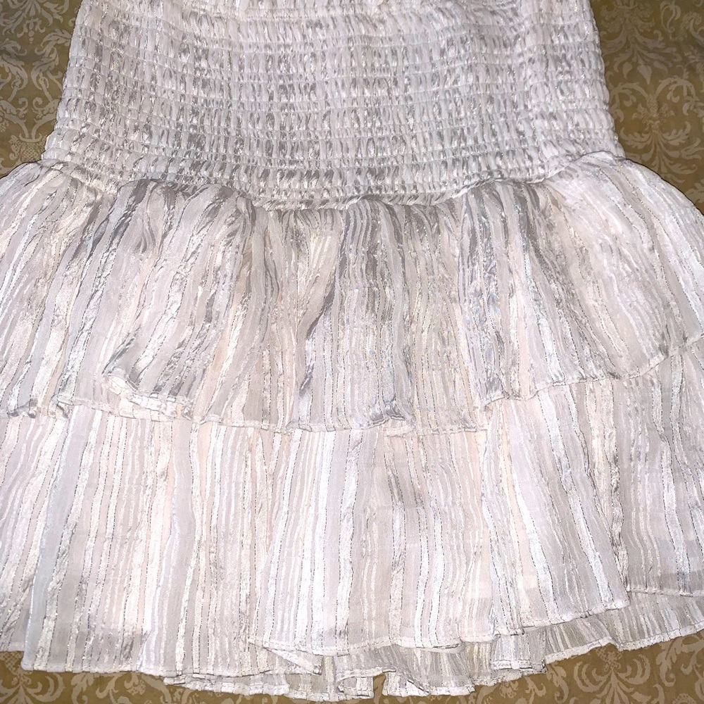 pants store white skirt